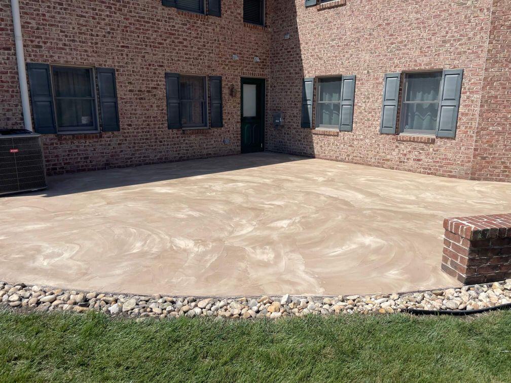 Acrylic cement installed on an outdoor patio in Waynesboro, PA.